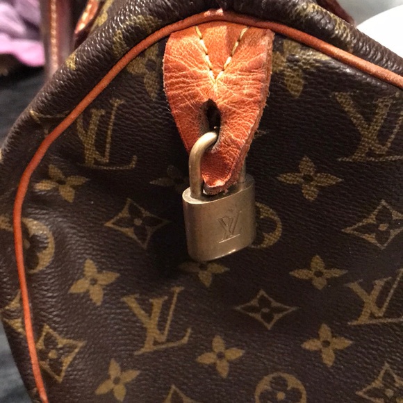 🎉HOST PICK 🎉Authentic LV Monogram Speedy 30 - Picture 4 of 8